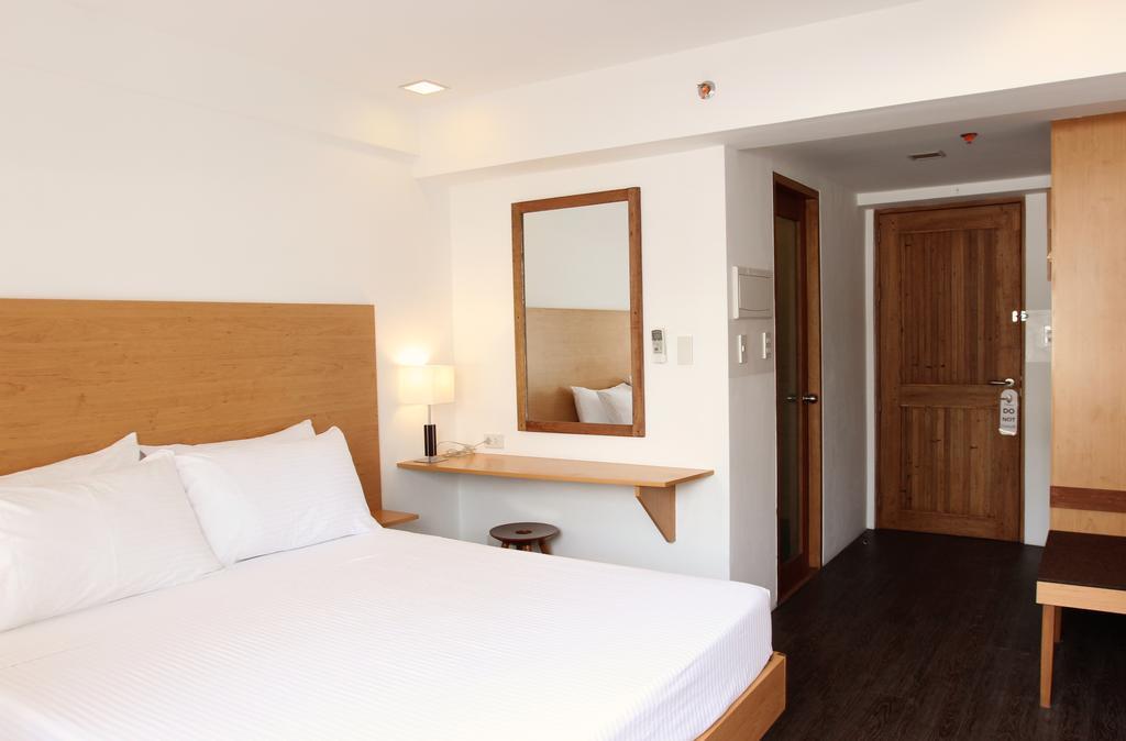 Brblock Boutique And Residences Макати Номер фото