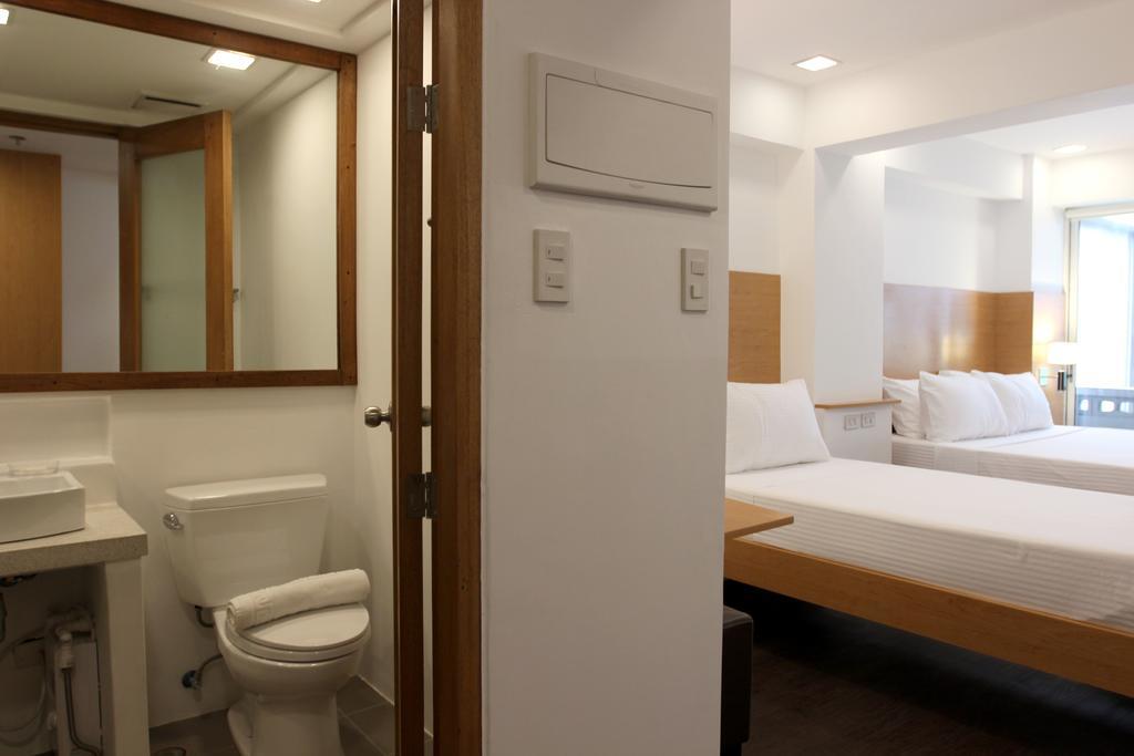 Brblock Boutique And Residences Макати Номер фото
